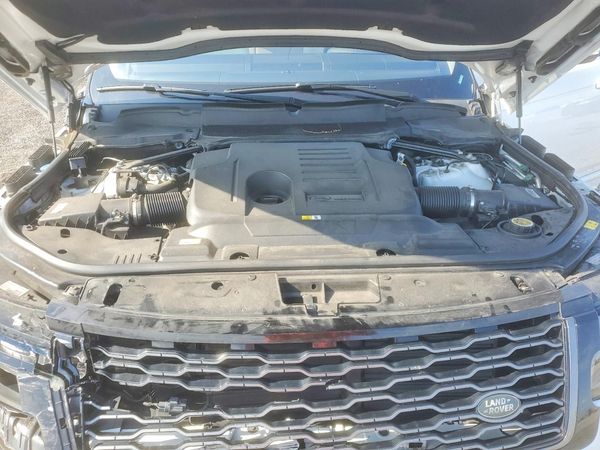 2021 LAND ROVER RANGE ROVER HSE Silver Edition