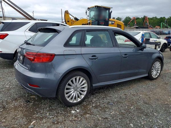 2017 AUDI A3 e-tron Premium