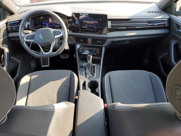 2025 VOLKSWAGEN JETTA Sport