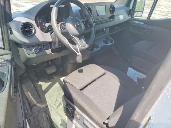 2024 MERCEDES-BENZ SPRINTER