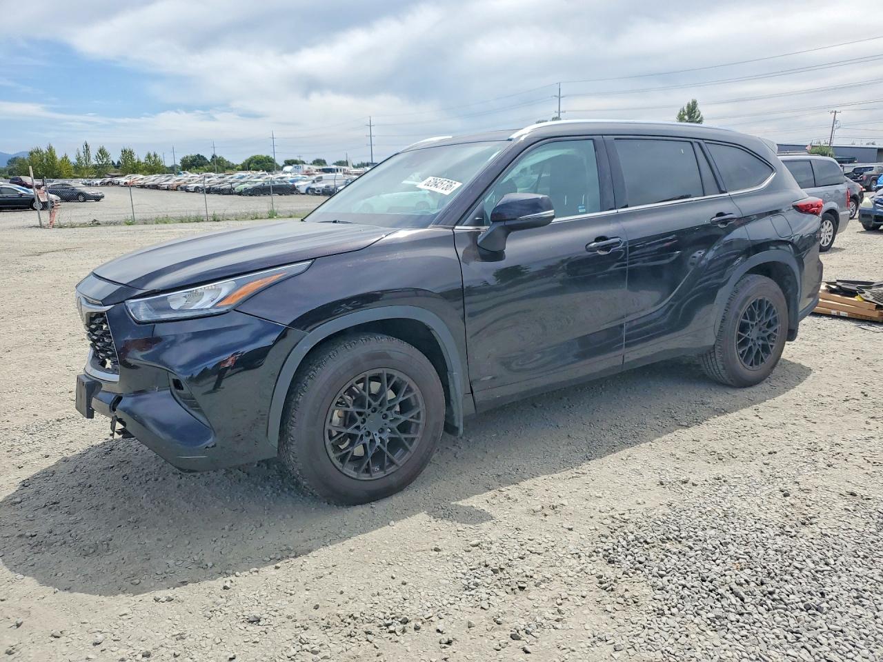 2020 TOYOTA HIGHLANDER XLE