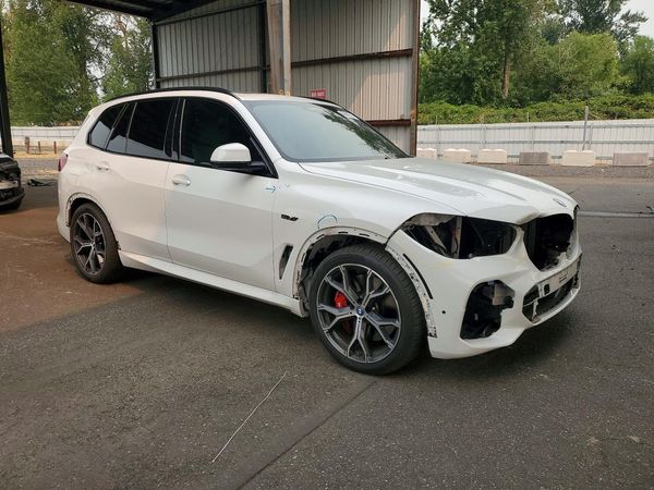 2023 BMW X5 xDrive45e