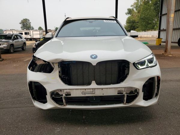 2023 BMW X5 xDrive45e