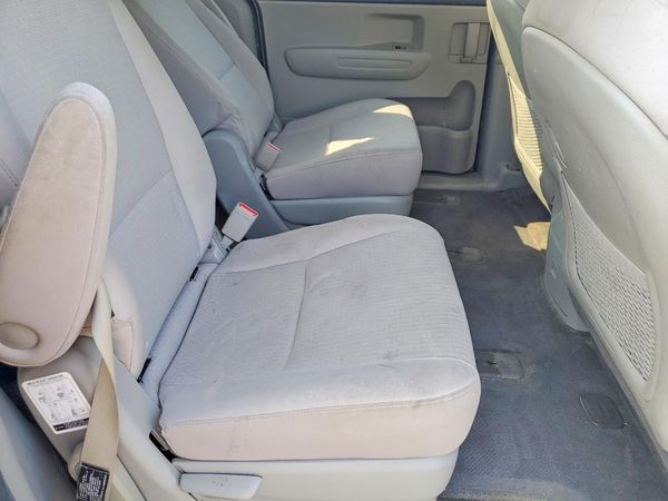 2016 KIA SEDONA LX - Middle-low