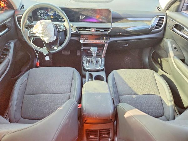 2024 KIA SELTOS S, X-Line