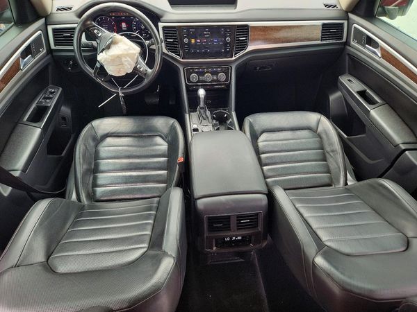 2018 VOLKSWAGEN ATLAS 4Motion SEL Premium