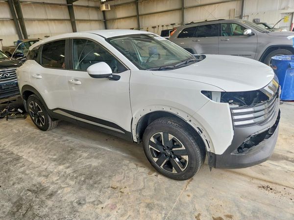 2025 NISSAN KICKS SV
