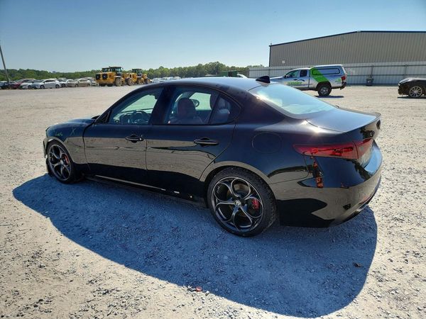 2018 ALFA ROMEO GIULIA TI RWD
