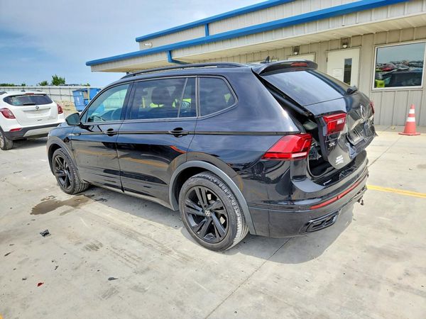 2024 VOLKSWAGEN TIGUAN SE R-Line Black