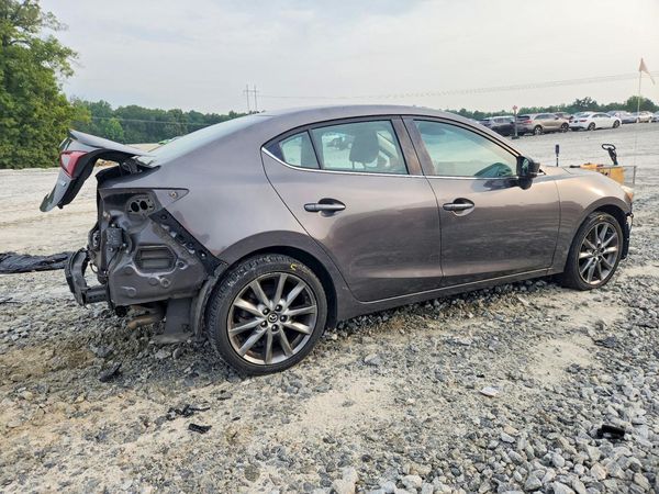 2018 MAZDA 3 Touring