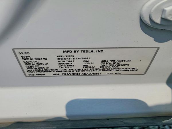 2025 TESLA MODEL Y