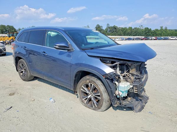 2016 TOYOTA HIGHLANDER