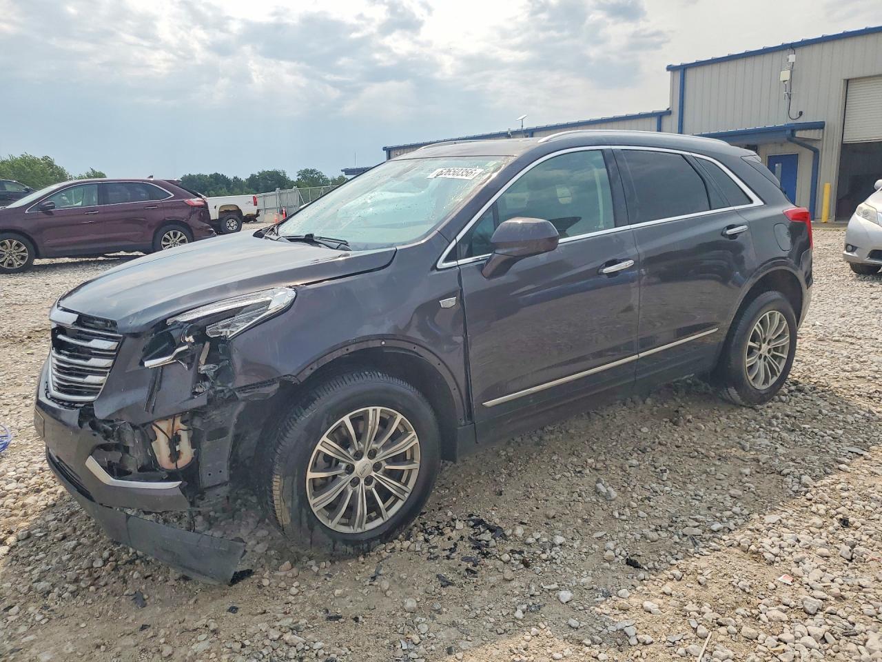 2017 CADILLAC XT5