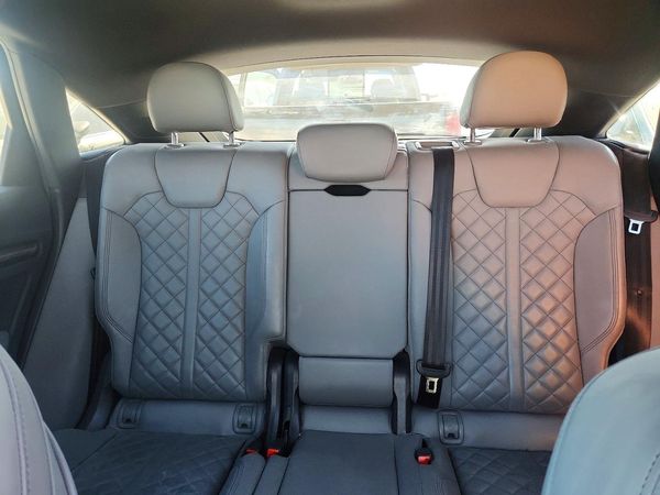2024 AUDI SQ5