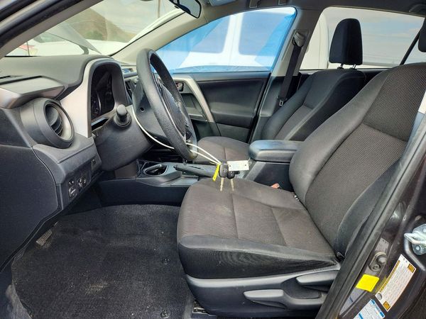 2017 TOYOTA RAV4 LE — DENT