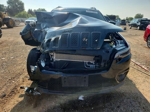 2020 JEEP CHEROKEE LATITUDE PLUS 4X4