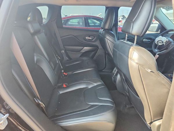 2020 JEEP CHEROKEE LATITUDE PLUS 4X4