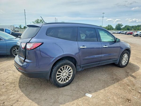 2014 CHEVROLET TRAVERSE LS
