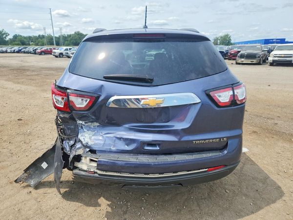 2014 CHEVROLET TRAVERSE LS