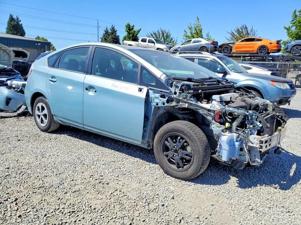 2015 TOYOTA PRIUS