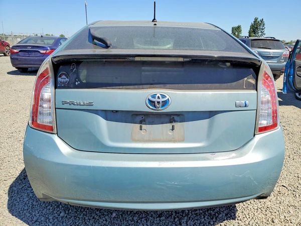2015 TOYOTA PRIUS