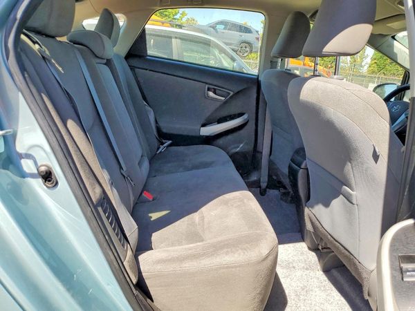 2015 TOYOTA PRIUS