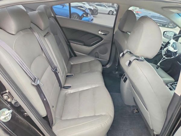 2017 KIA FORTE EX