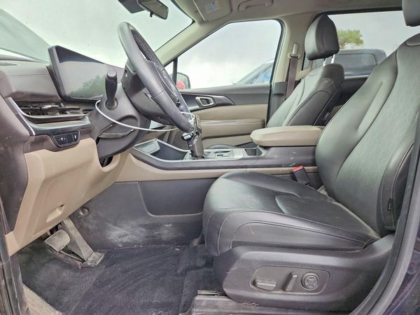 2025 KIA CARNIVAL