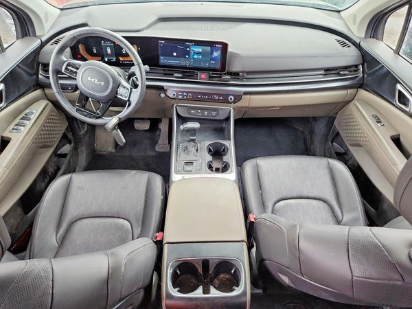 2025 KIA CARNIVAL