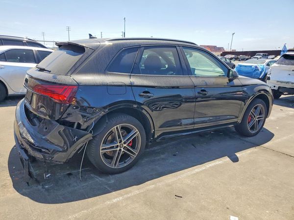 2024 AUDI Q5 E