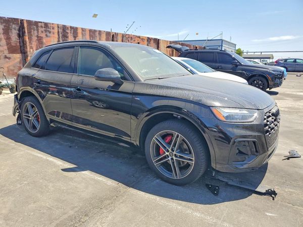 2024 AUDI Q5 E