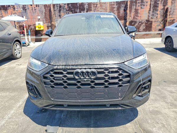 2024 AUDI Q5 E