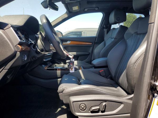 2024 AUDI Q5 E