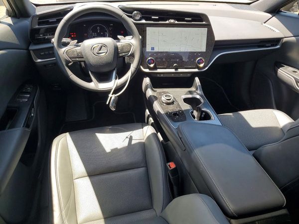 2024 LEXUS RZ 300e