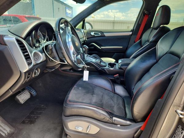 2014 PORSCHE CAYENNE GTS