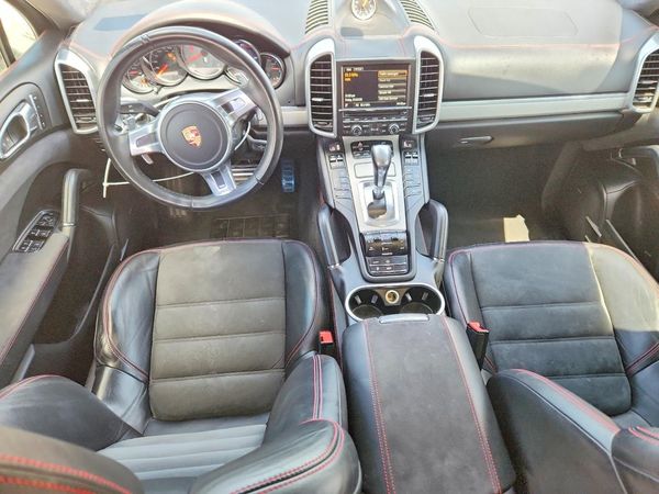 2014 PORSCHE CAYENNE GTS