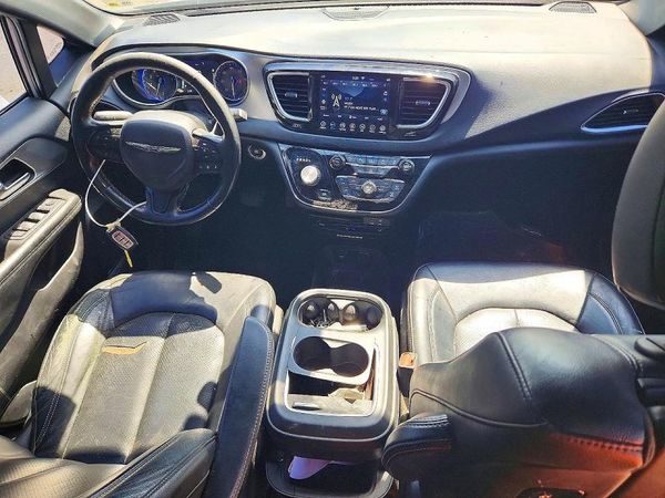 2019 CHRYSLER PACIFICA