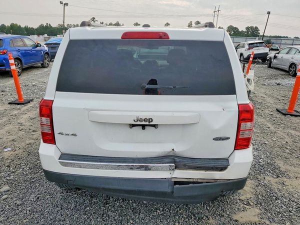 2016 JEEP PATRIOT LATITUDE 4X4