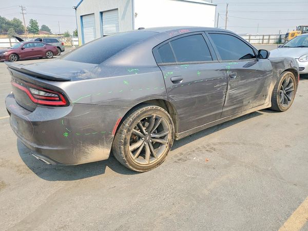 2018 DODGE CHARGER SXT