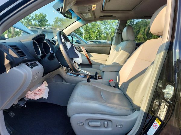 2013 TOYOTA HIGHLANDER Base/Hybrid
