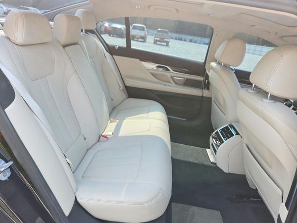2017 BMW 740