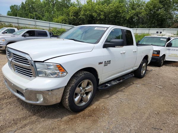 2019 RAM 1500 CLASSIC SLT