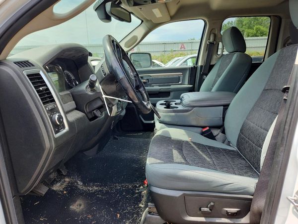 2019 RAM 1500 CLASSIC SLT