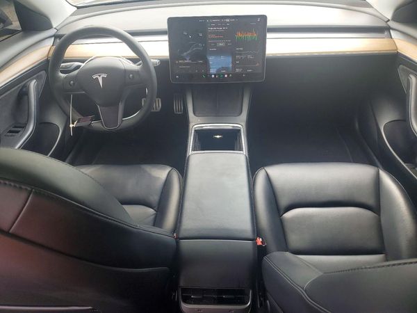 2021 TESLA MODEL 3