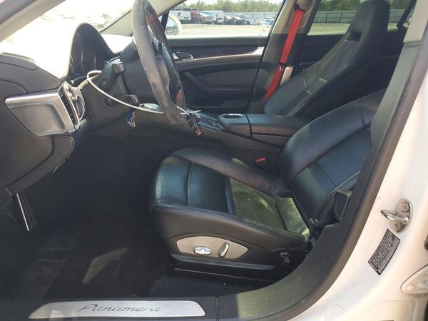 2012 PORSCHE PANAMERA