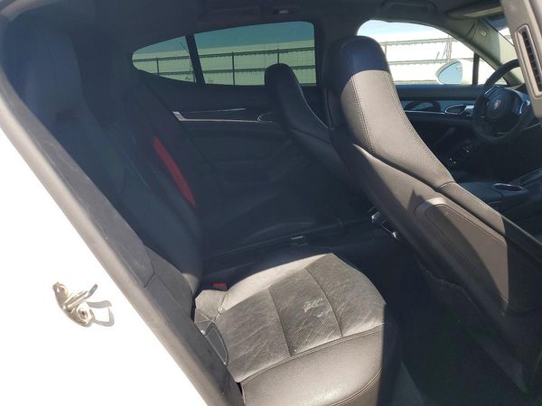 2012 PORSCHE PANAMERA