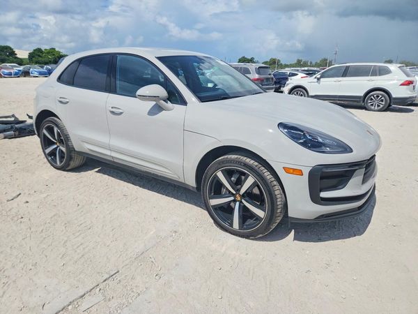 2023 PORSCHE MACAN Macan / Macan T