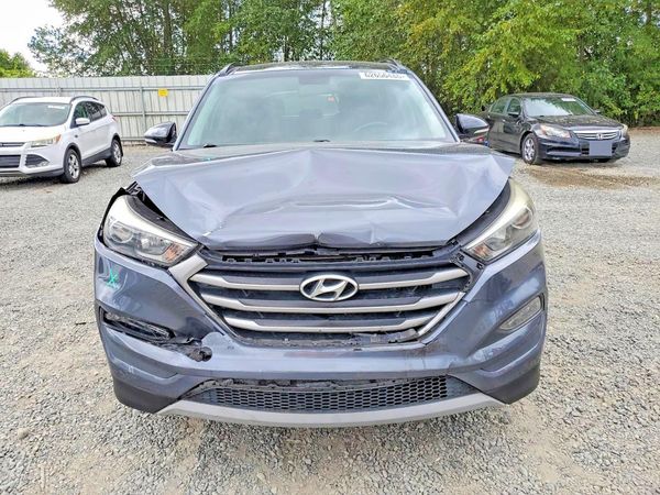 2017 HYUNDAI TUCSON