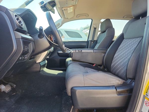 2018 TOYOTA TUNDRA SR5