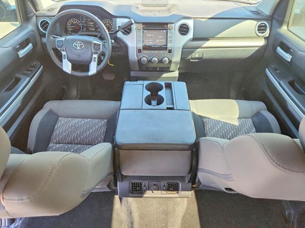 2018 TOYOTA TUNDRA SR5